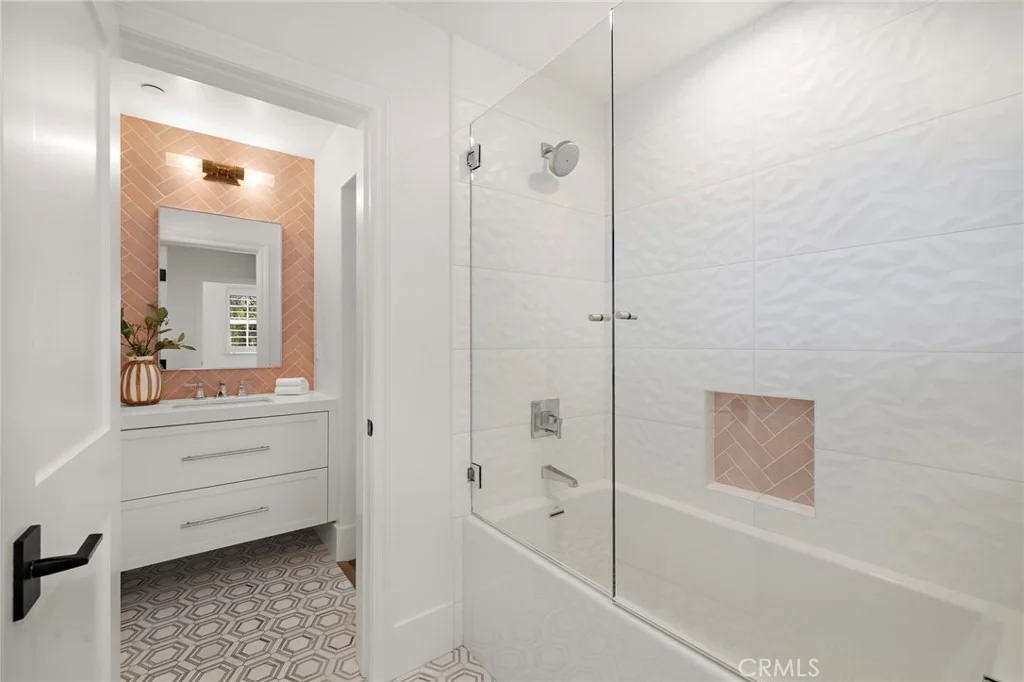 Photo of 8 Brittlestar Road