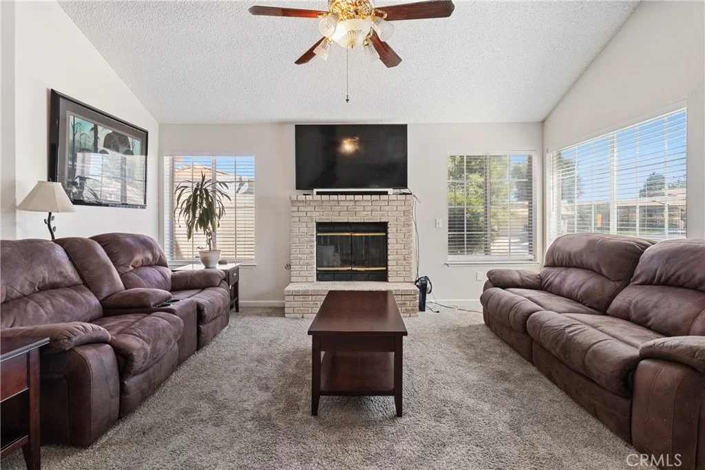 Photo of 1137 Redwood Court