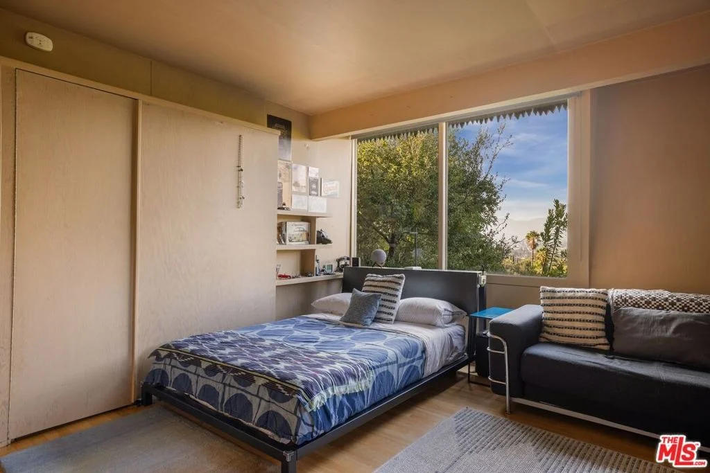 Photo of 3580 Multiview Drive