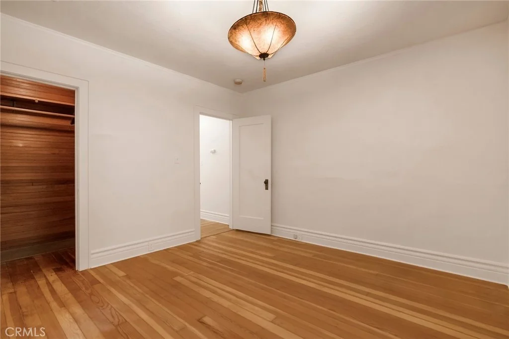 Photo of 667 E 8th Street