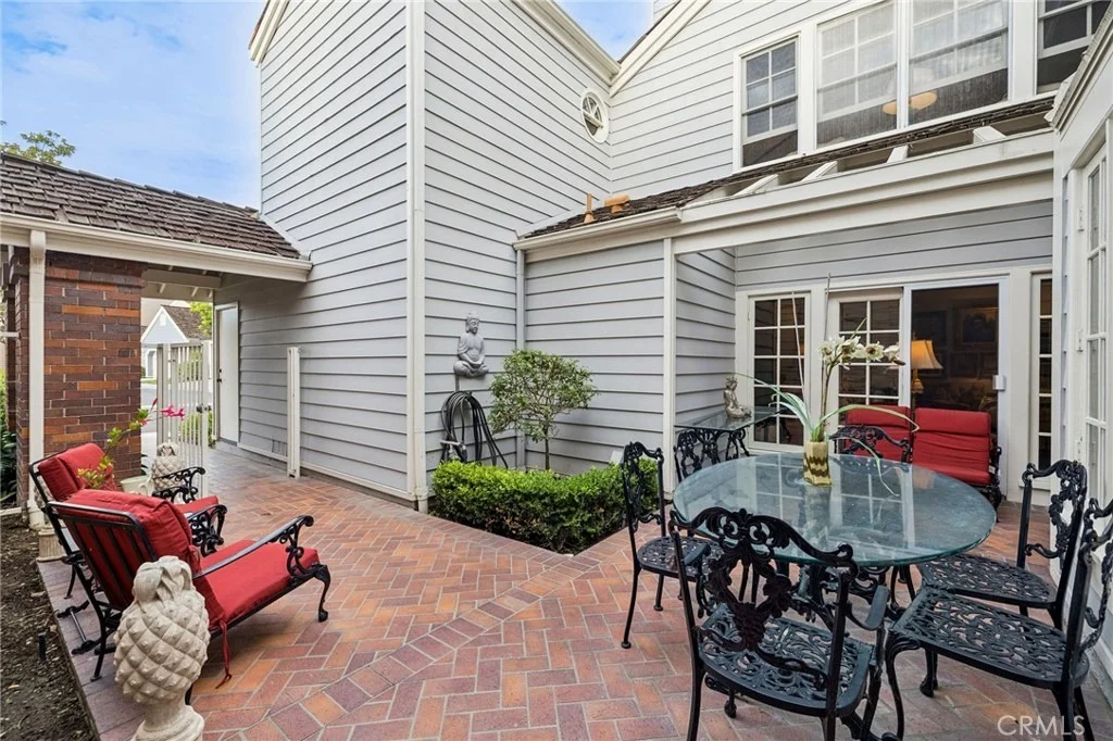Photo of 6068 Avenida De Castillo