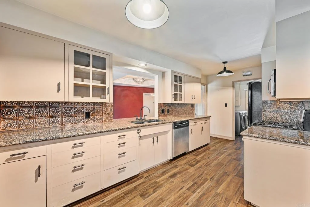 Photo of 673 Monterey Lane