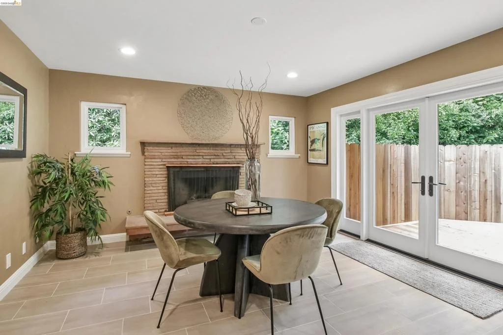 Photo of 1 Woodcrest Cir