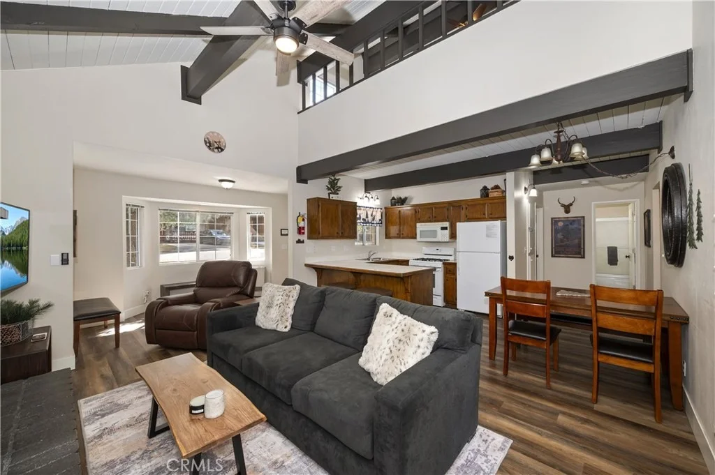 Photo of 42824 Cedar Avenue