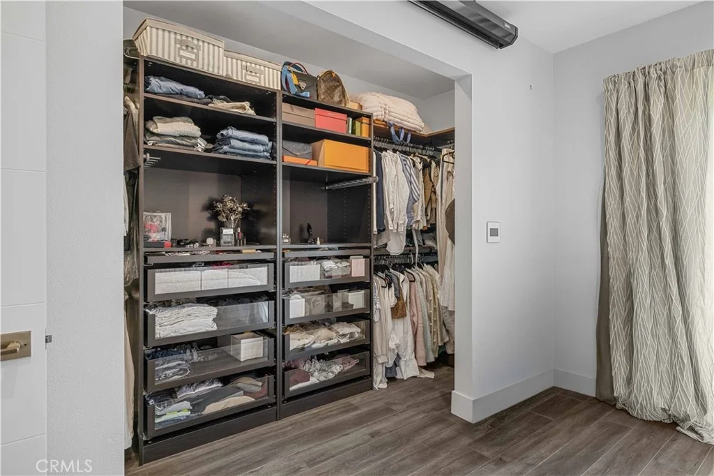 Photo of 3843 Marber