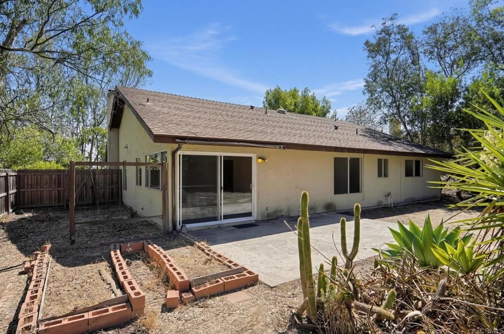 Photo of 4112 Pepperdine Avenue