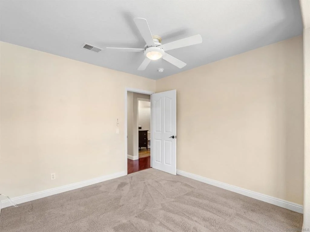 Photo of 2075 Boulders Road