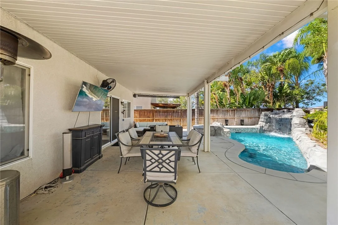 Photo of 26840 Redwood