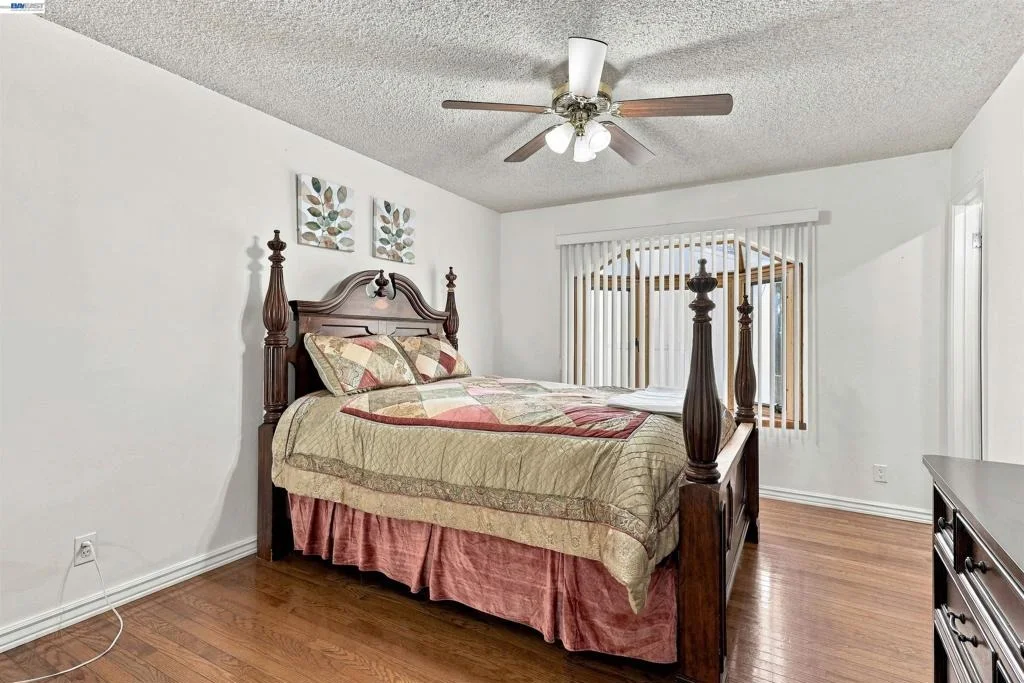Photo of 8657 Davona Dr