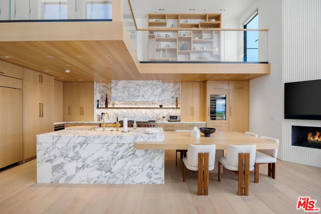 Photo of 24818 Malibu Road