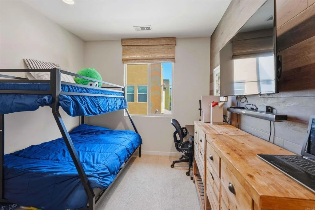 Photo of Unit 1 at 2055 Foxtrot Loop