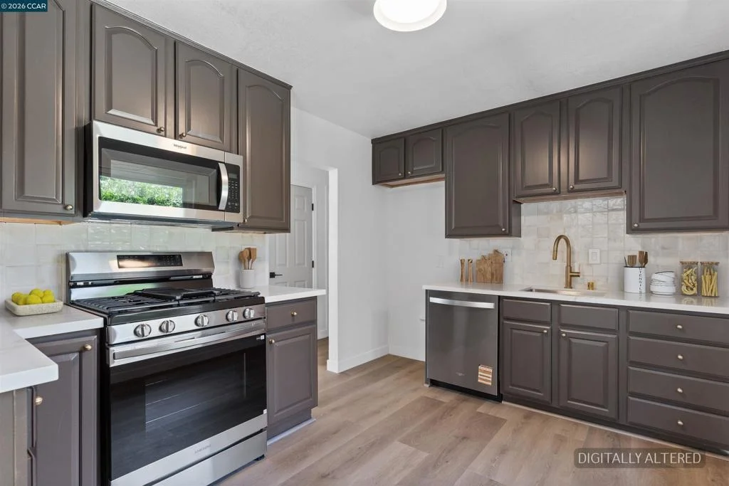 Photo of 2678 Mayfair Ave