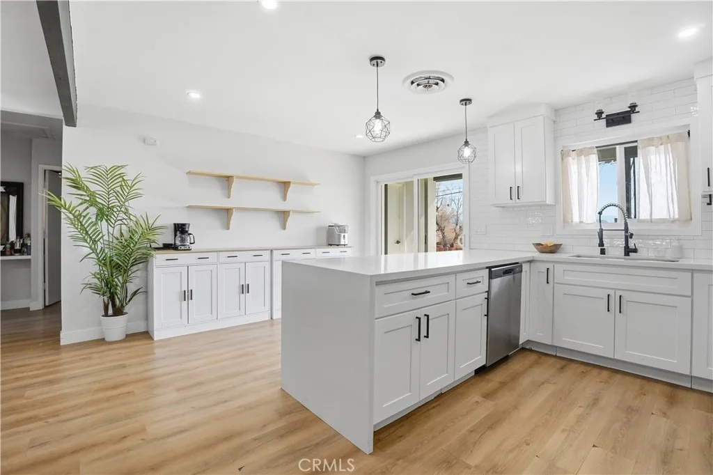 Photo of 23921 South