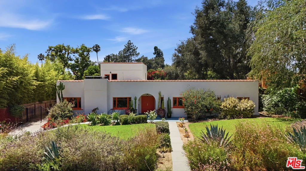 Photo of 2011 Mar Vista Avenue