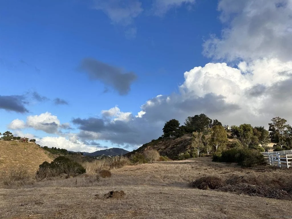 Photo of 18096 Loma Alegre