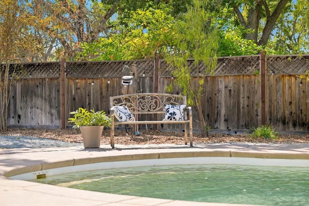 Photo of 195 Pleasant Valley Drive