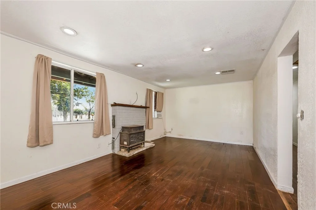 Photo of 4733 County Rd E