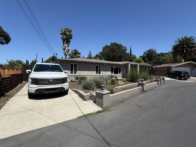 Photo of 3225 Sheffield Place