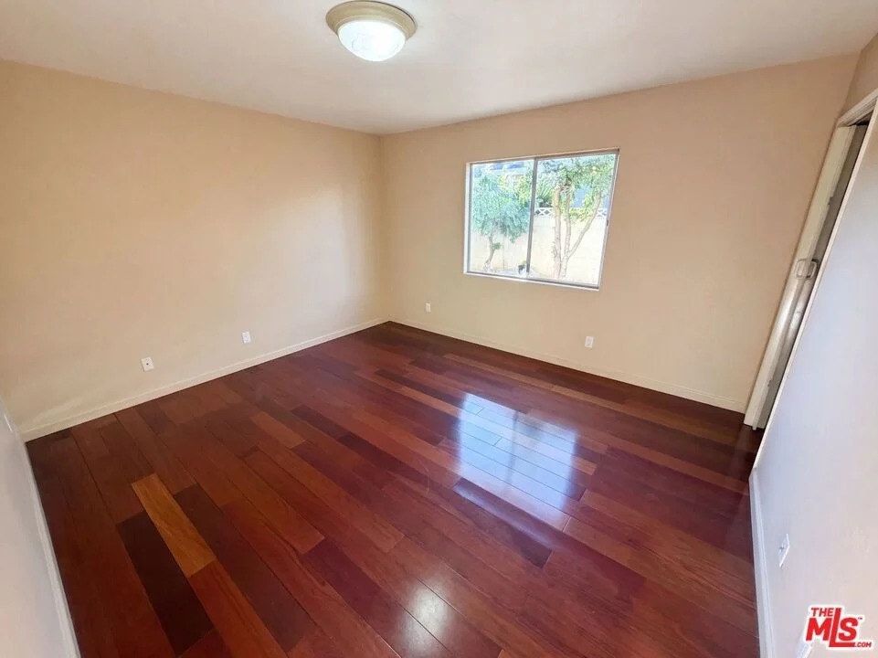 Photo of 14803 Light Street