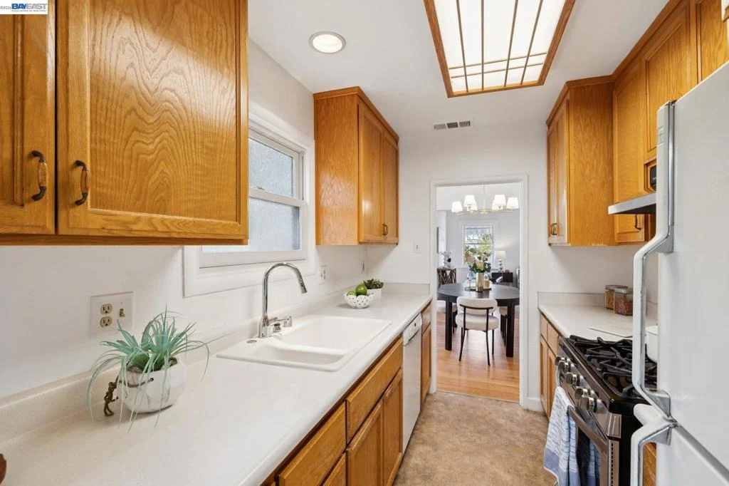 Photo of 3287 Briggs Ave