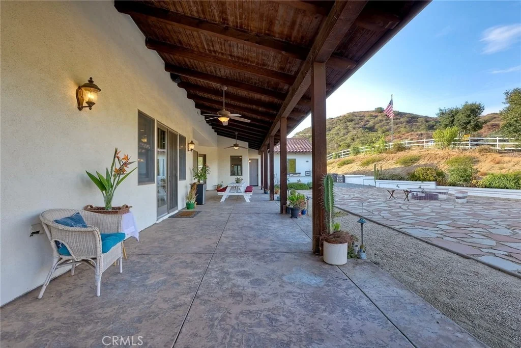 Photo of 21977 Paseo Chico