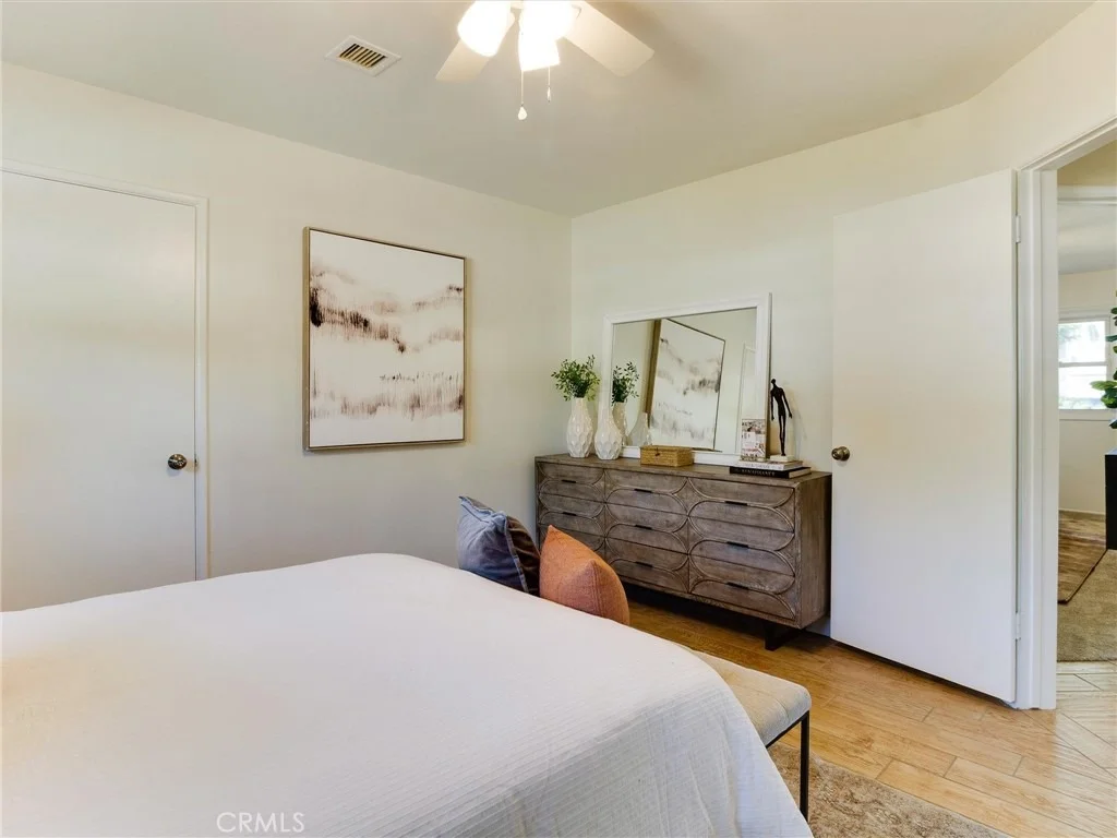 Photo of 1227 Grove