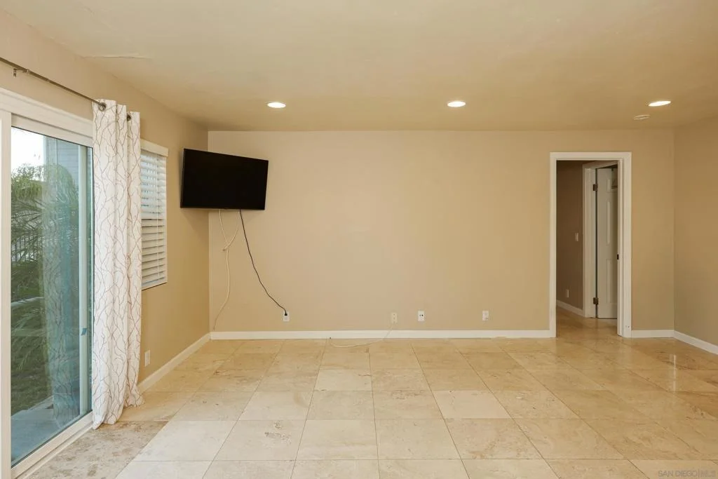 Photo of 6475 Malcolm Dr