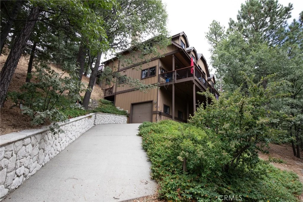 Photo of 27779 West Shore