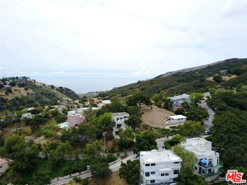 Photo of 27084 Old Chimney Road