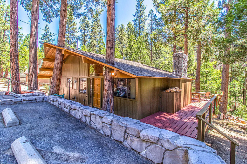 Photo of 25670 Cedar Glen Drive