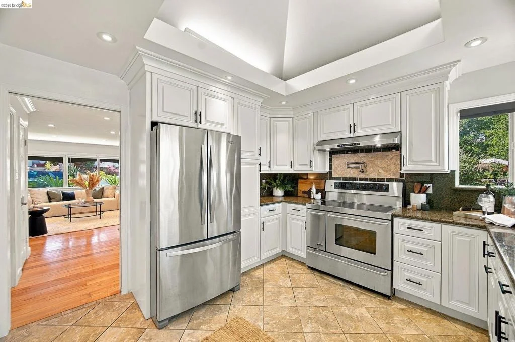 Photo of 866 Alma Place