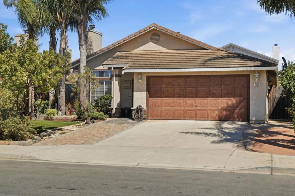 Photo of 1055 Eagle Drive