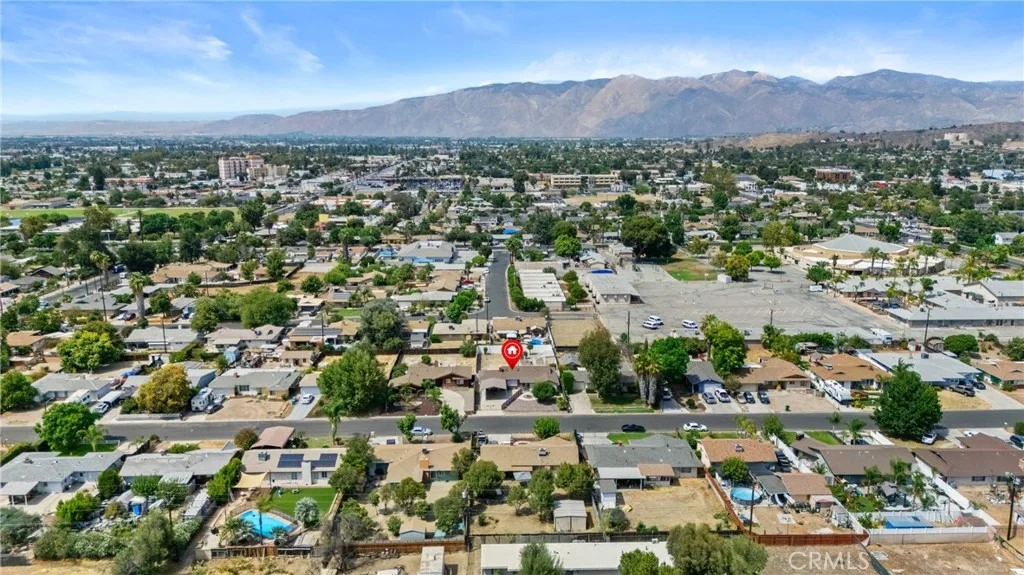 Photo of 40354 Clark