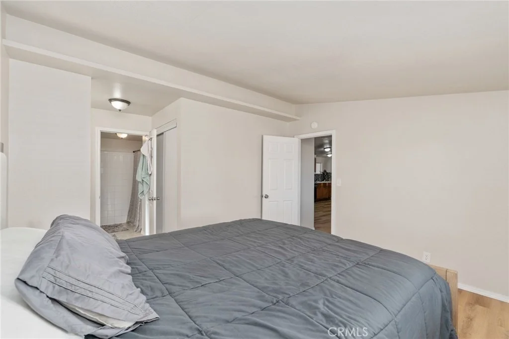 Photo of 11524 Paramount Road