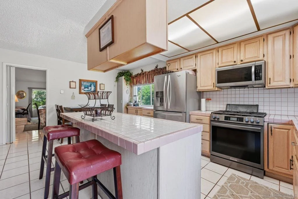 Photo of 707 Granada