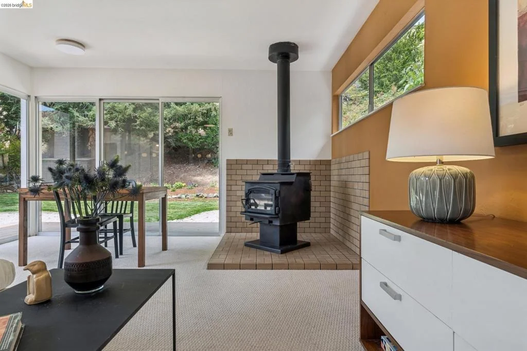 Photo of 650 Marlesta Rd