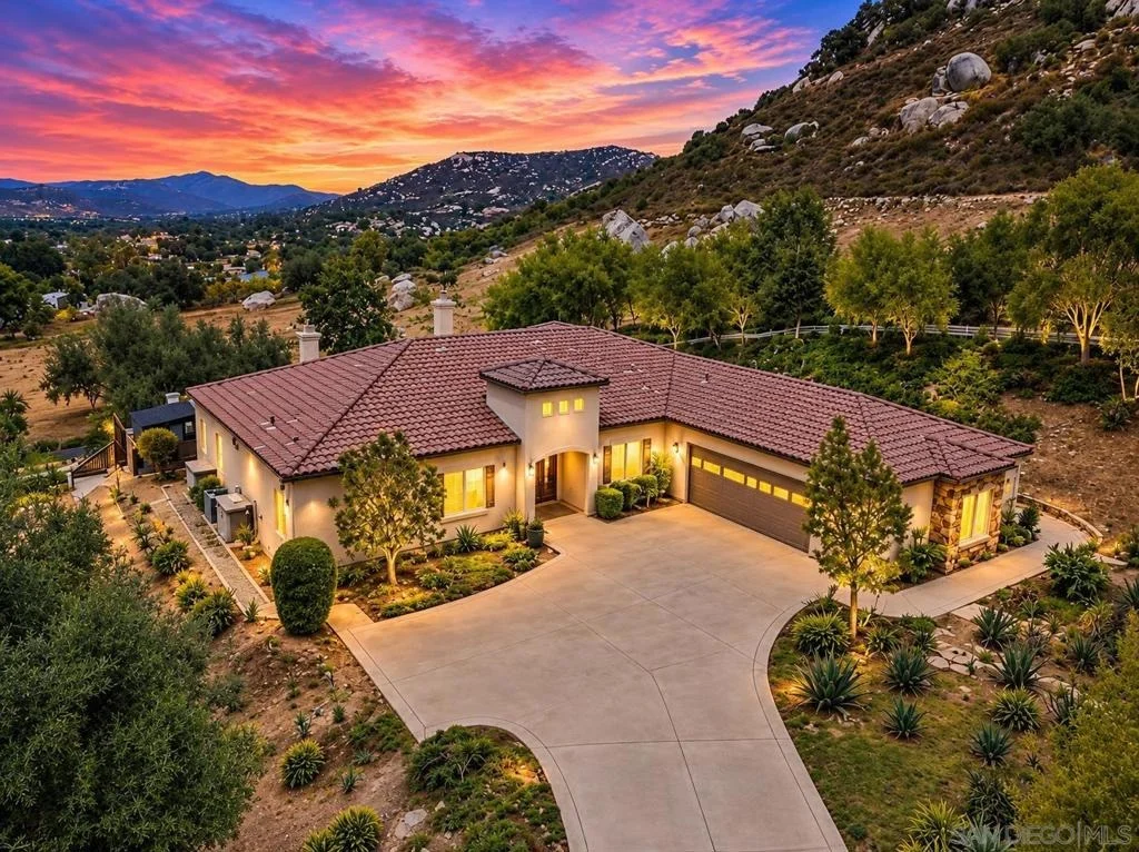 Photo of 1485 Santa Fe Hills