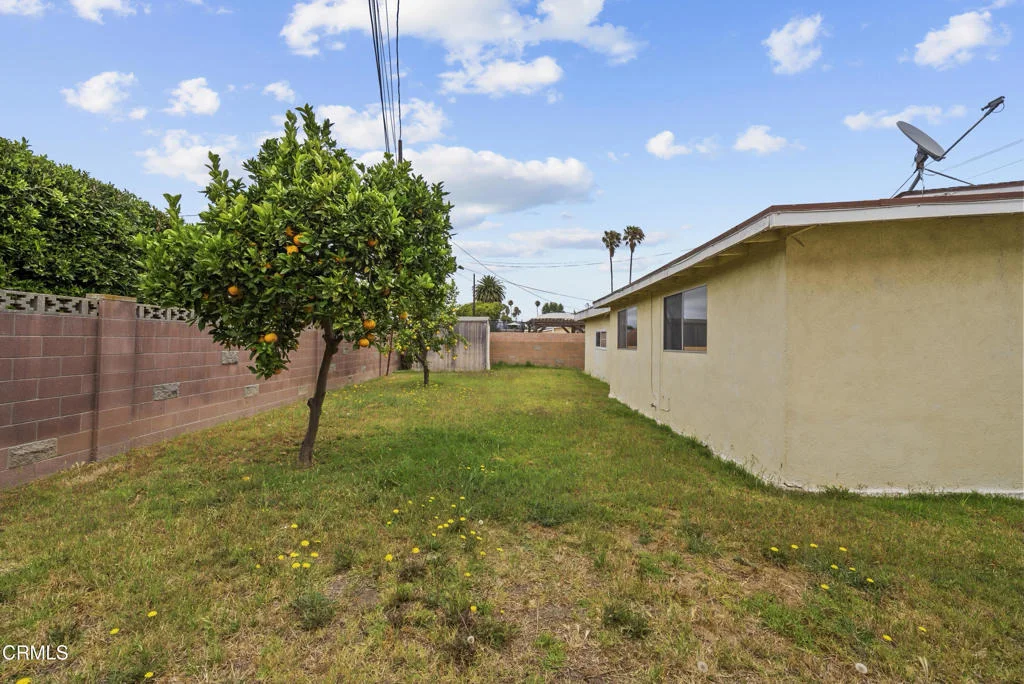Photo of 1601 S Ventura Road