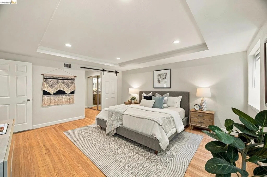 Photo of 866 Alma Place