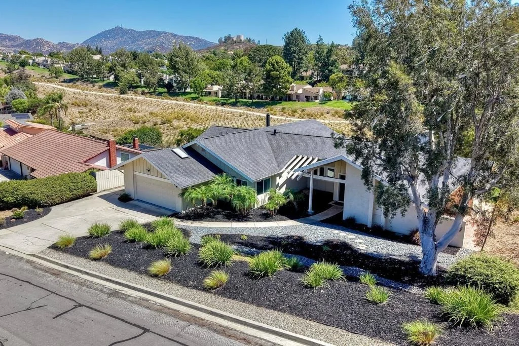 Photo of 17709 Saint Andrews