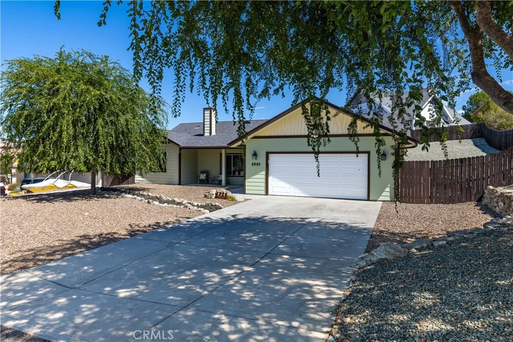 Photo of 2225 Holly Drive
