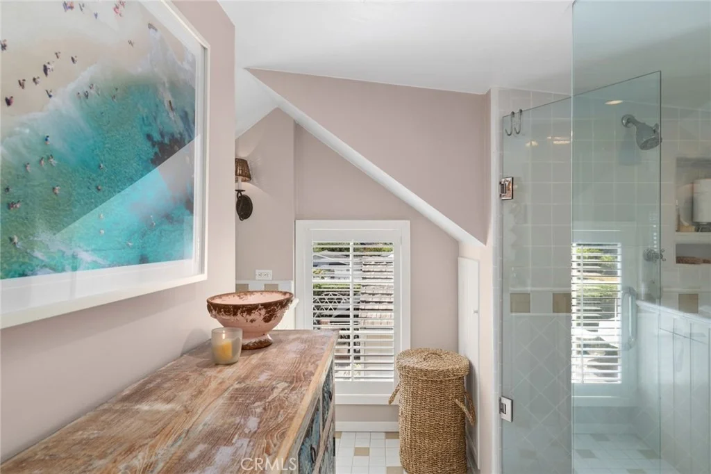 Photo of 376 Diamond