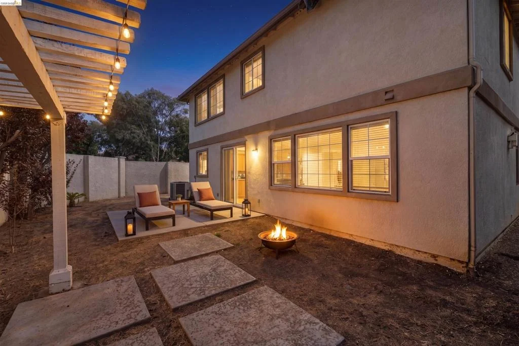 Photo of 9569 California Oak Cir