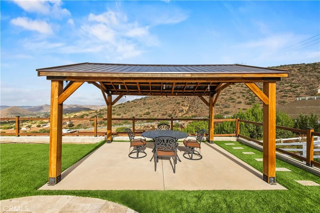 Photo of 34665 Desert Road