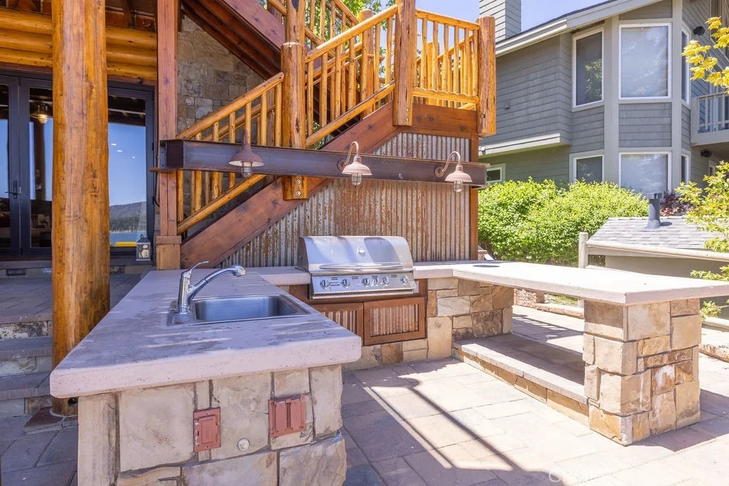 Photo of 659 Cove Drive