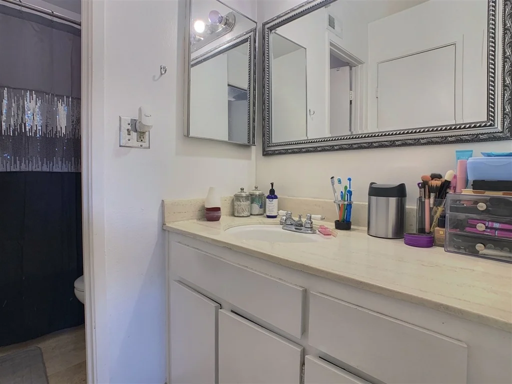 Photo of 8032 Corte Del Sol