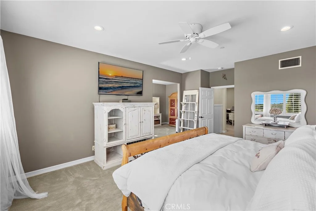 Photo of 18 Blue Spruce