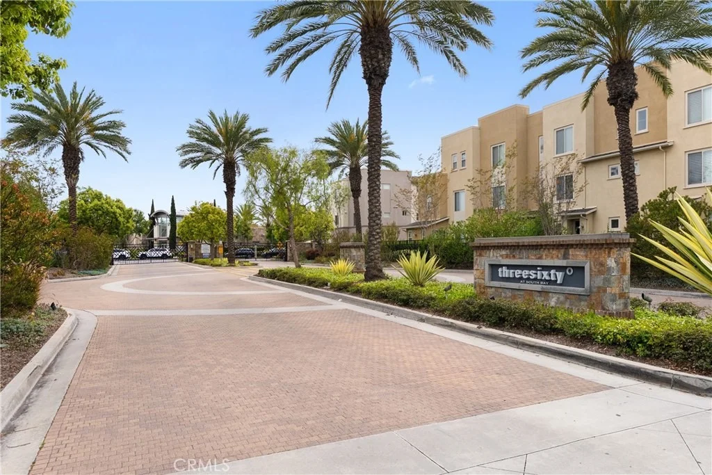 Photo of Unit 106 at 5331 Ocean