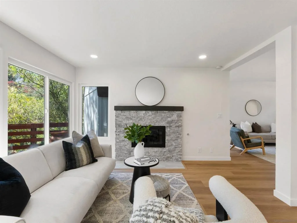 Photo of 2277 Dunstan