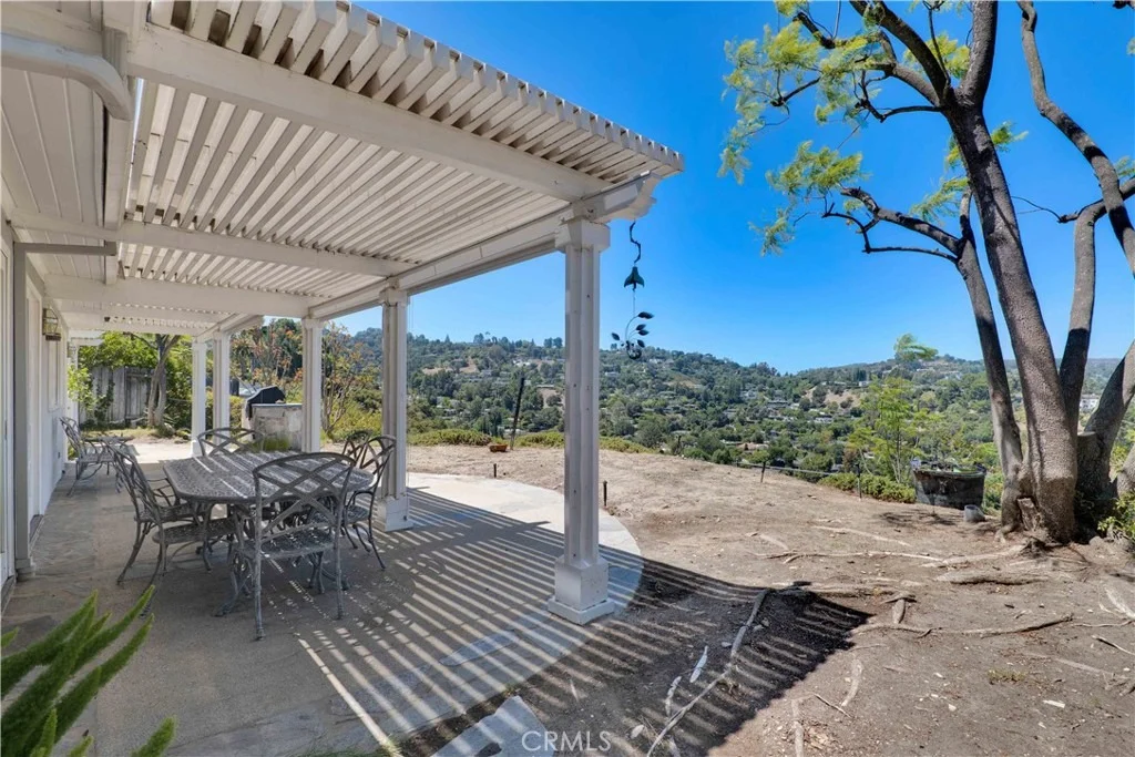Photo of 3831 Cody Road